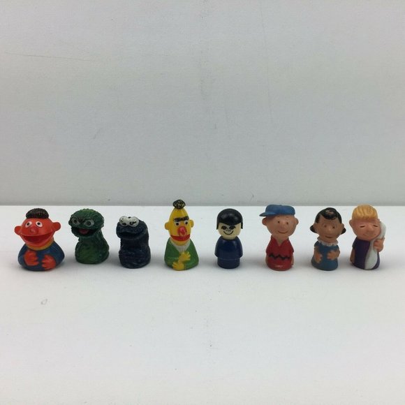 Vintage Sesame Street Peanuts Muppets Figures Finger Puppet Lot - Picture 2 of 7